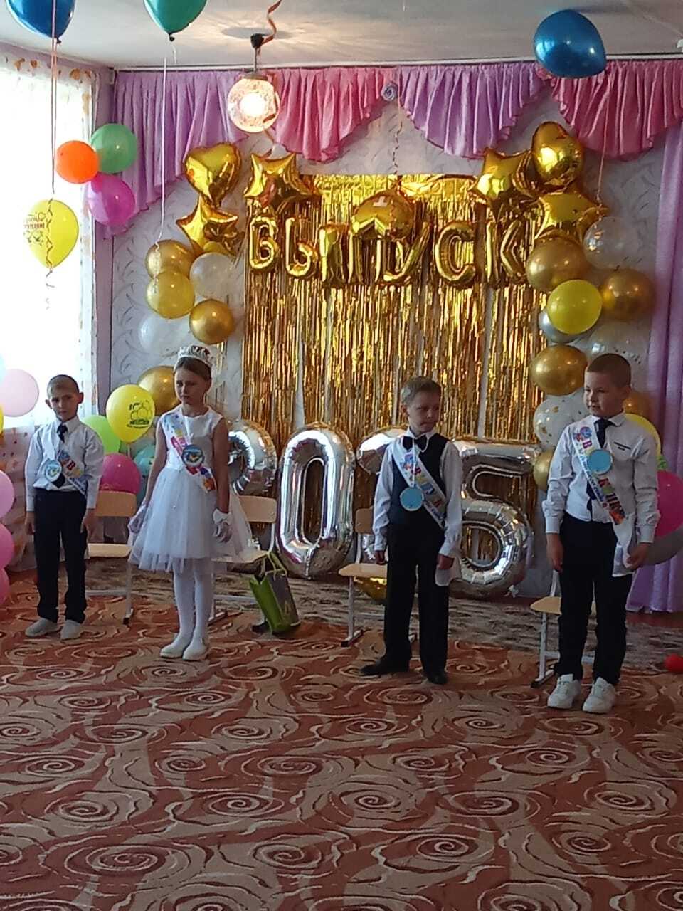 Яркие моменты выпускных в детских садах Ключевского района!.