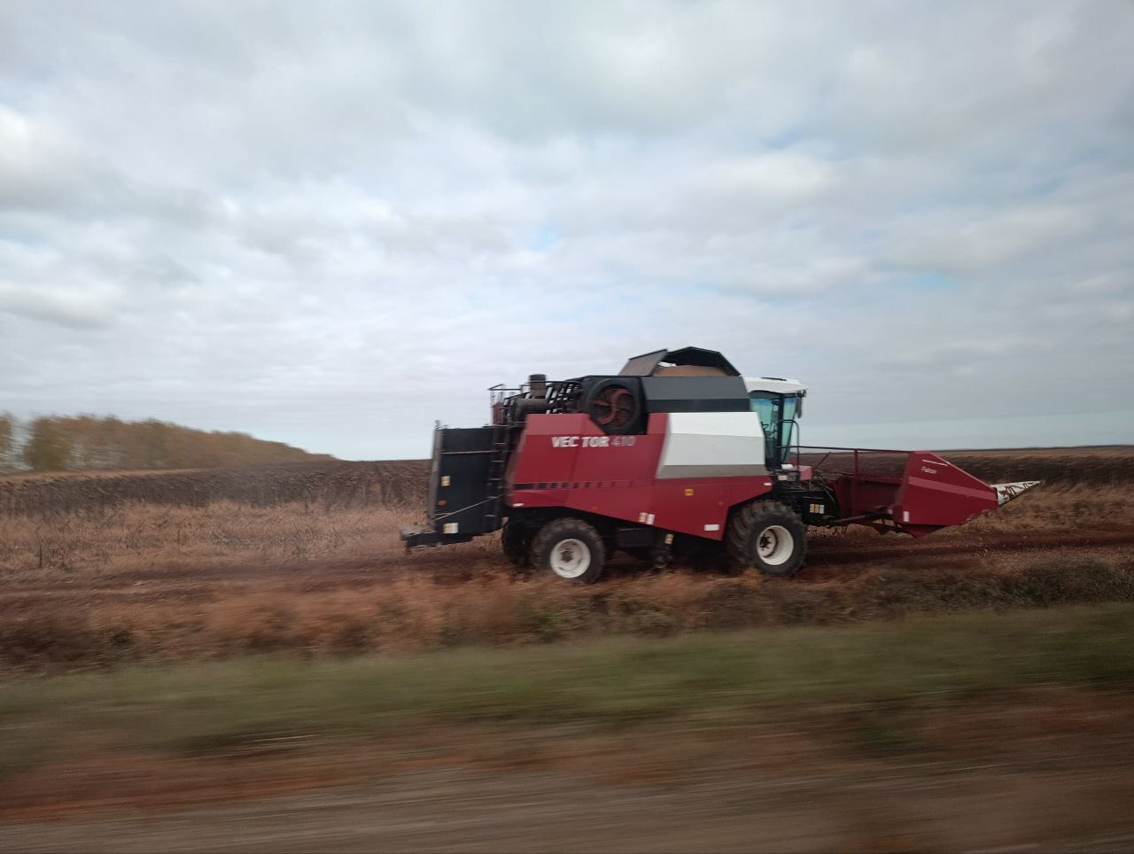 Гордость Ключевского района: наши комбайнеры — в числе лучших!.