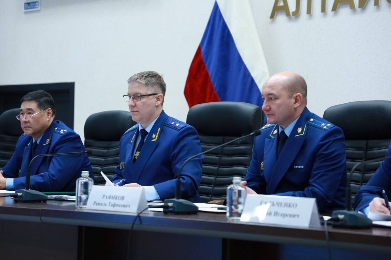 Прокуратура Ключевского района проверила лесной участок.