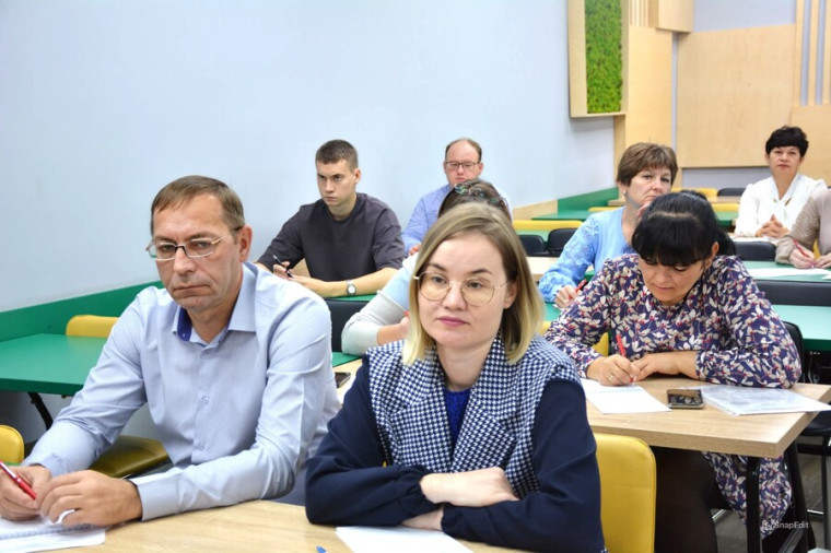 Муниципальные служащие изучили основы противодействия коррупции. Муниципальные служащие изучили основы противодействия коррупции.