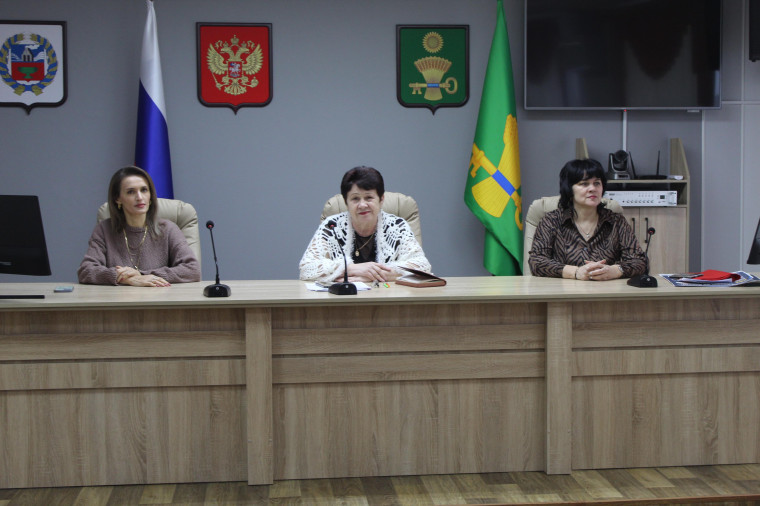 В администрации Ключевского района прошло совещание советников директоров. В администрации Ключевского района прошло совещание советников директоров.